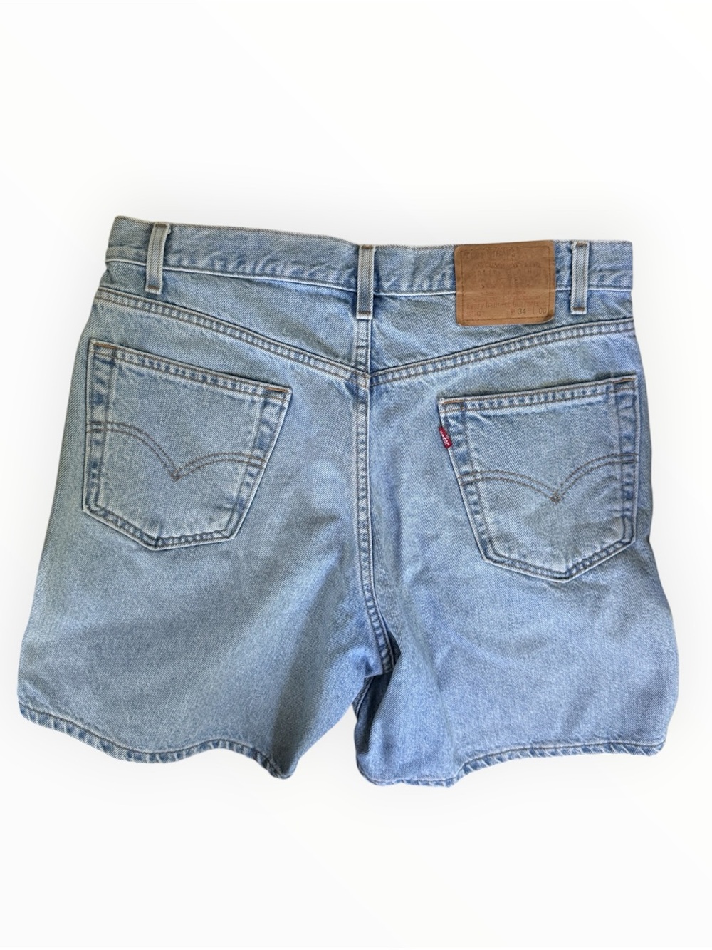 Men’s vintage 80s 90s Levi's Light Blue 550 Relaxed Fit cotton shorts - Size 34